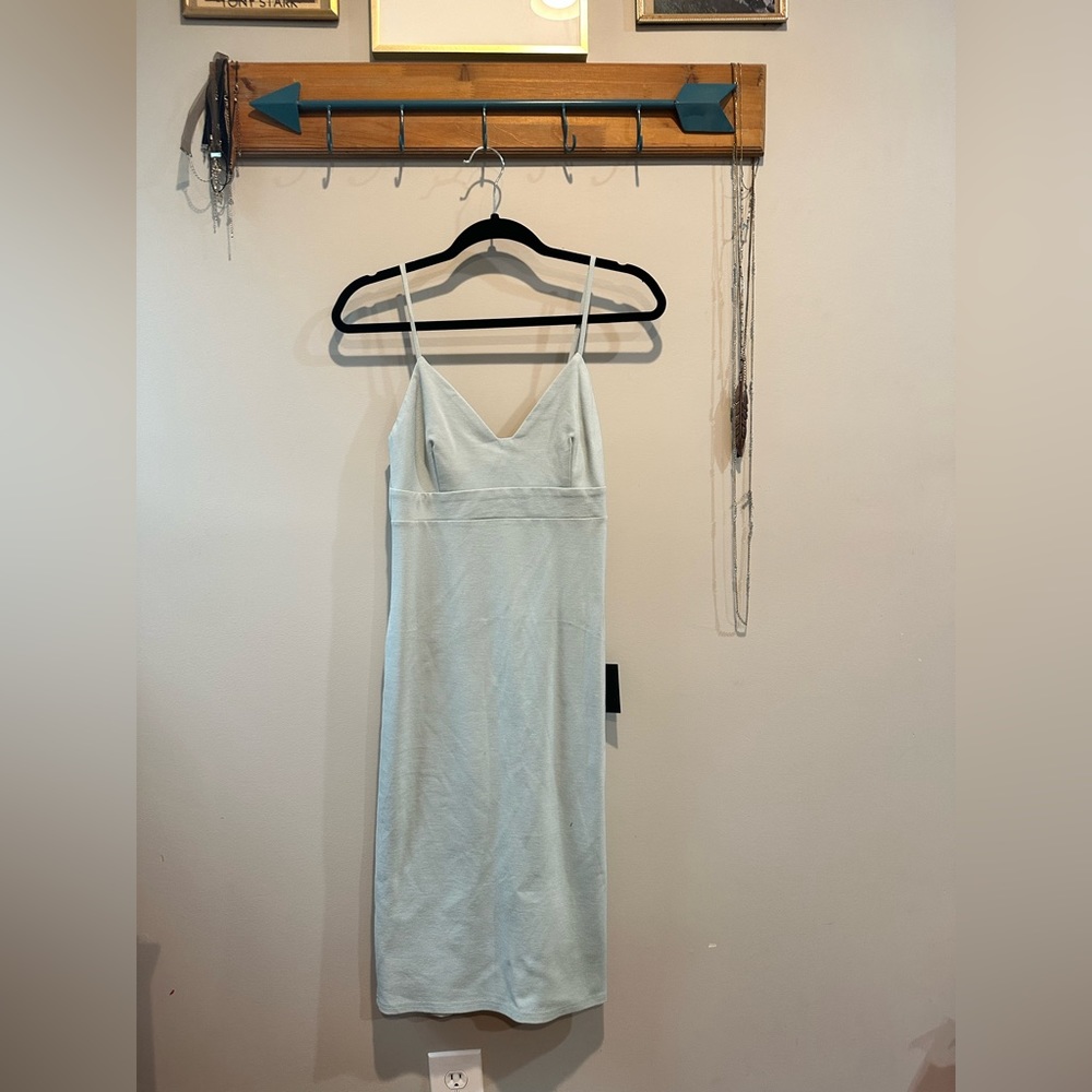 Light blue Lulus midi dress NWT